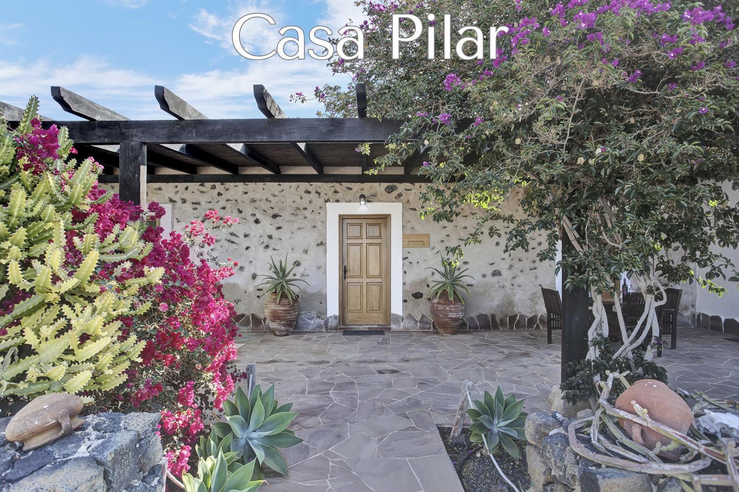 Casa Pilar, Aurora Y Tarabilla En Finca Ecologica Teguitar Luaran gambar
